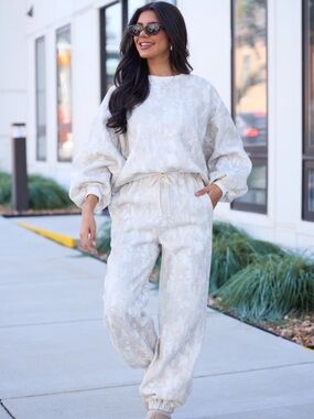 Pink Lily Ember Camo Sweat Set